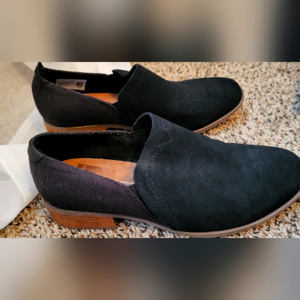 Tom's loafers size 7.5